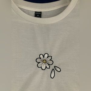 SHEIN Medium Flower Shirt